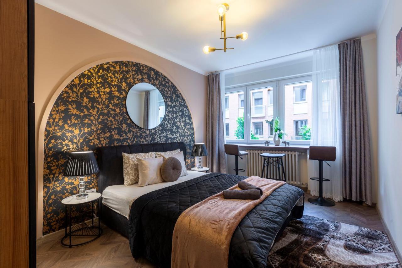 Stylish Quentin Apartment In The King Street 布达佩斯 外观 照片