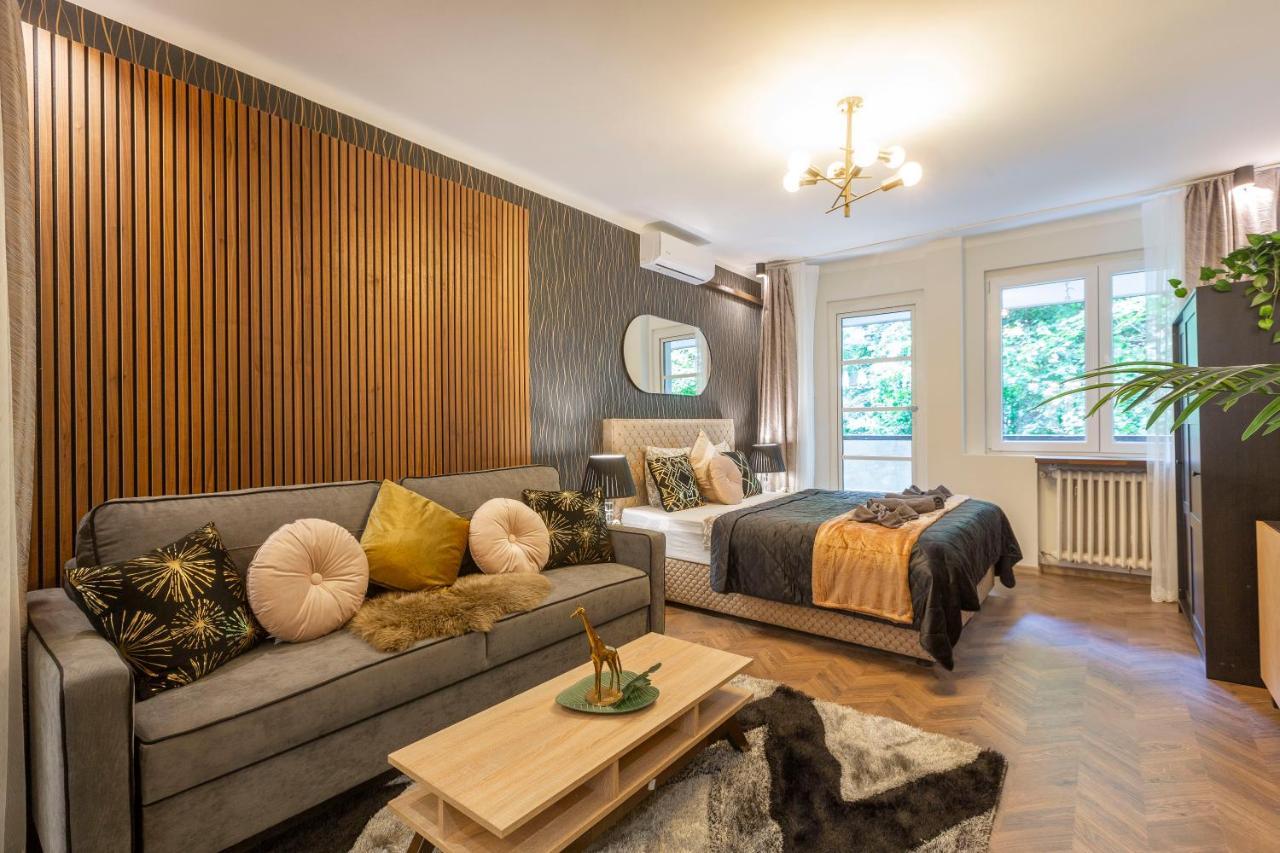 Stylish Quentin Apartment In The King Street 布达佩斯 外观 照片